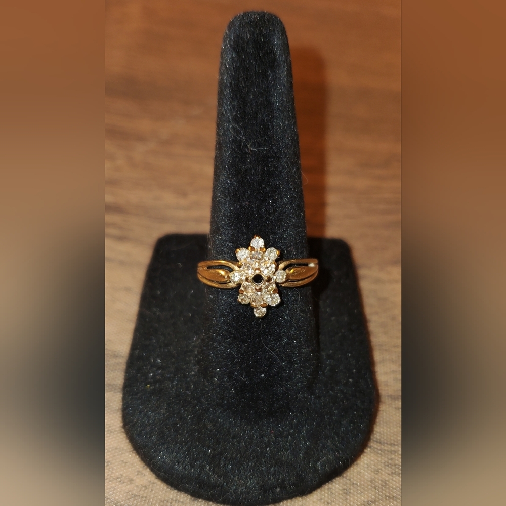 Vintage 10k Yellow Gold Cluster Cocktail Ring